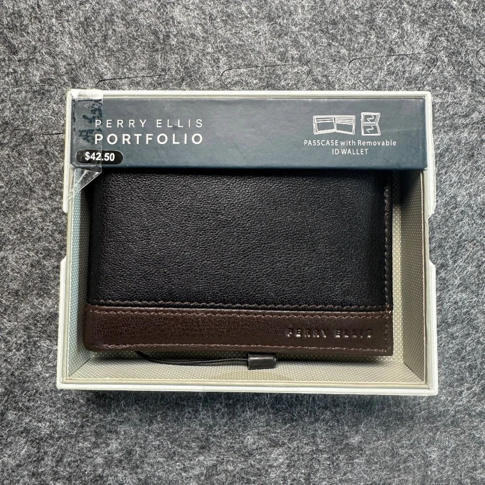 Perry Ellis Portfolio Bifold Passcase Leather Men's Wallet Removable ID Holder